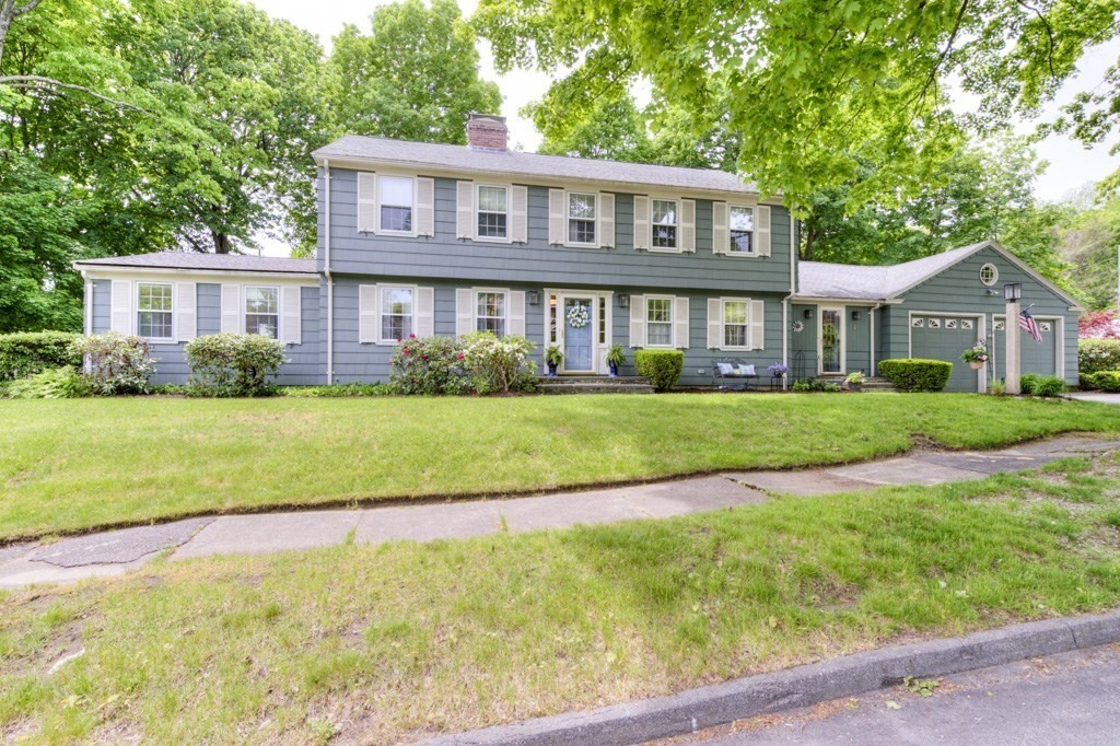 5 Algonquin Rd, Worcester, MA 01609