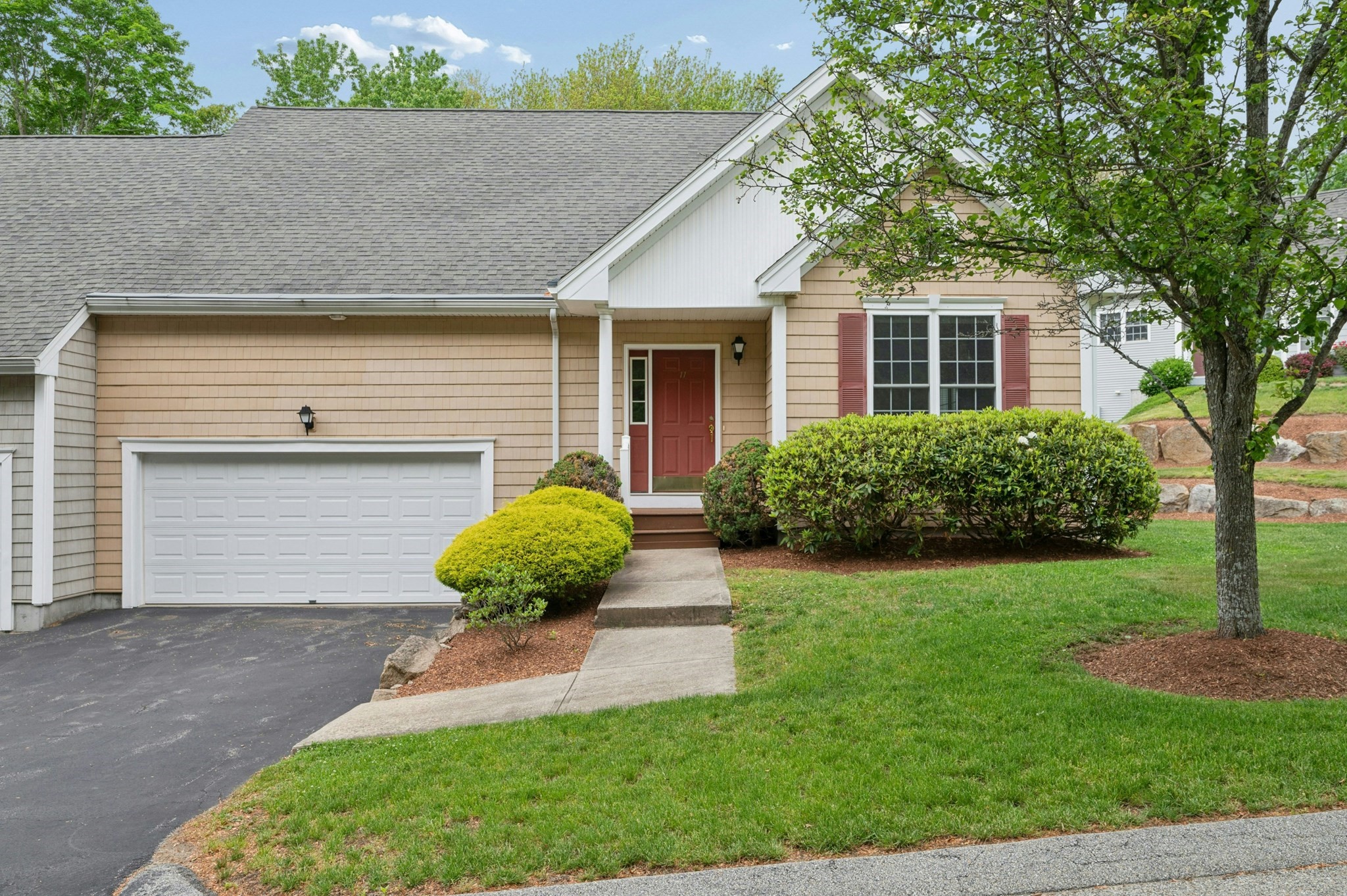 11 Summerfield Drive Unit 11, Grafton, MA 01560