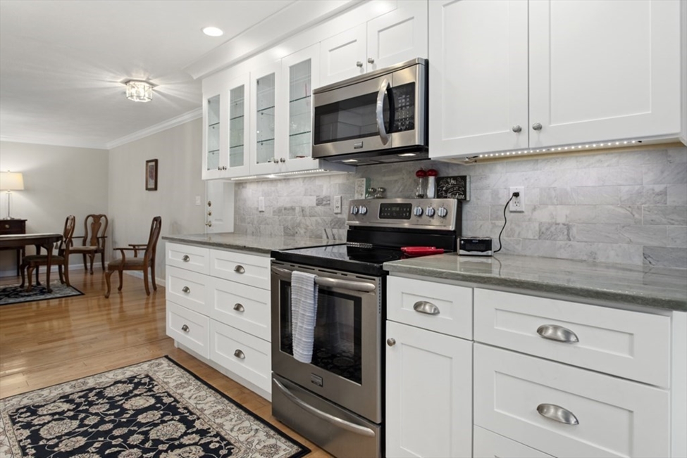 7 Ledgewood Way, Peabody, MA Image 21