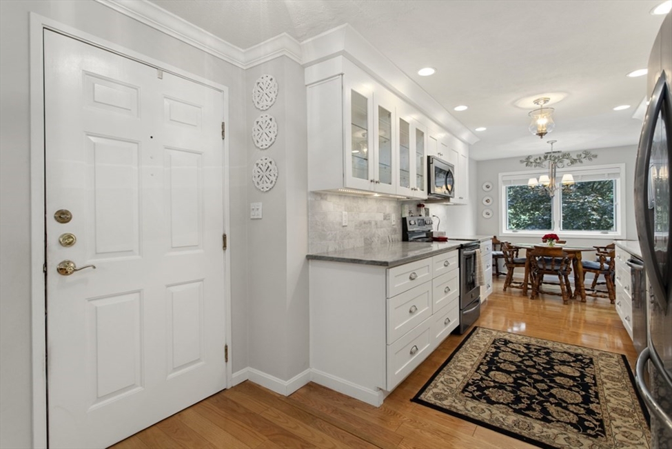7 Ledgewood Way, Peabody, MA Image 5