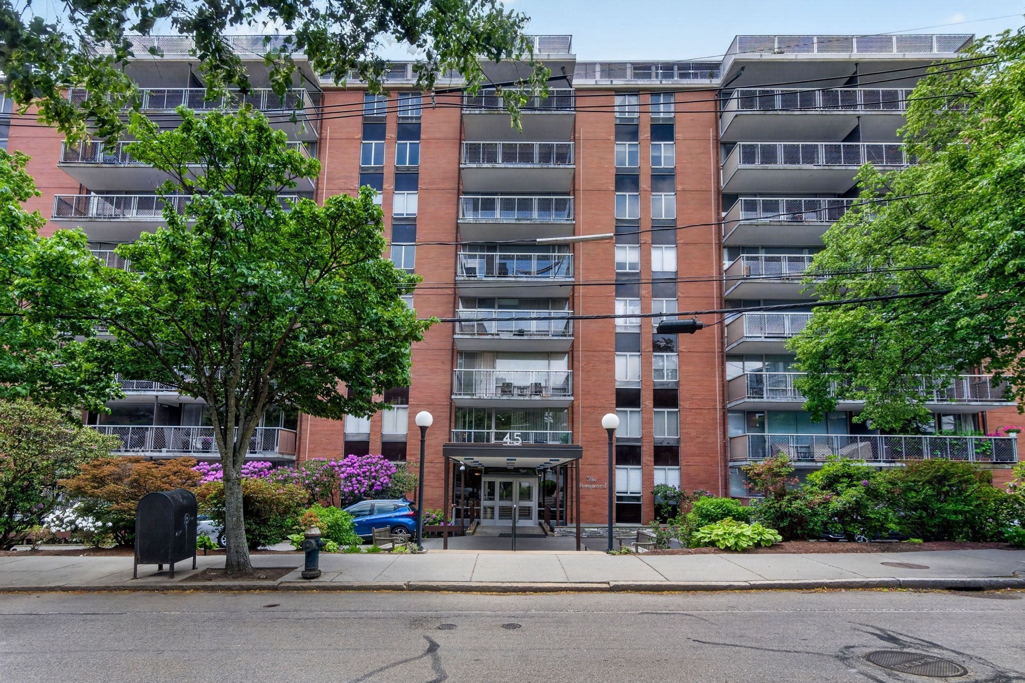 45 Longwood Ave Unit 409, Brookline, MA 02446