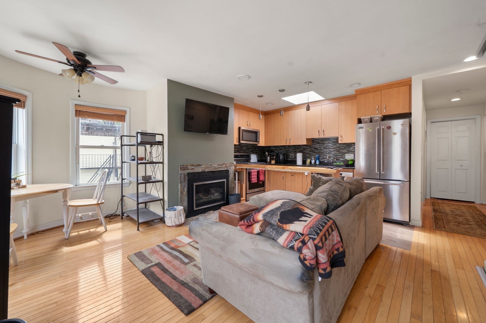 239 Dorchester St Unit 3, South Boston, Boston, MA 02127