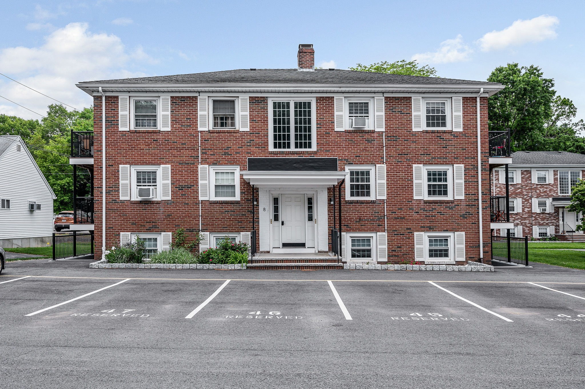 8 Austin Court Unit B, Saugus, MA 01906