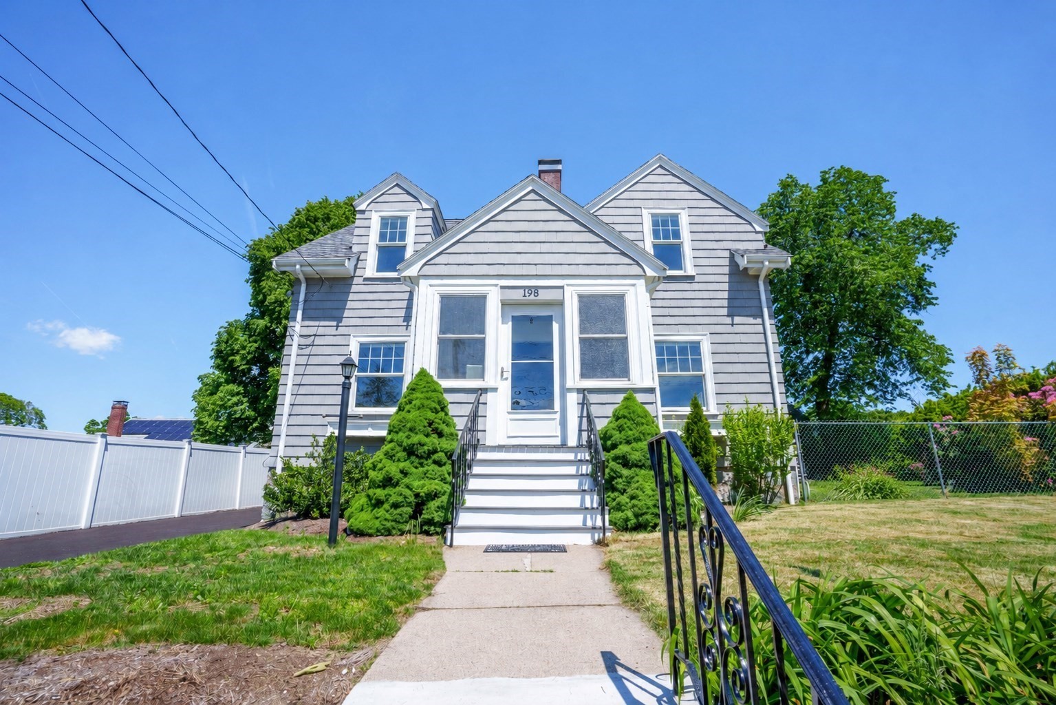 198 Cedar, Dedham, MA 02026