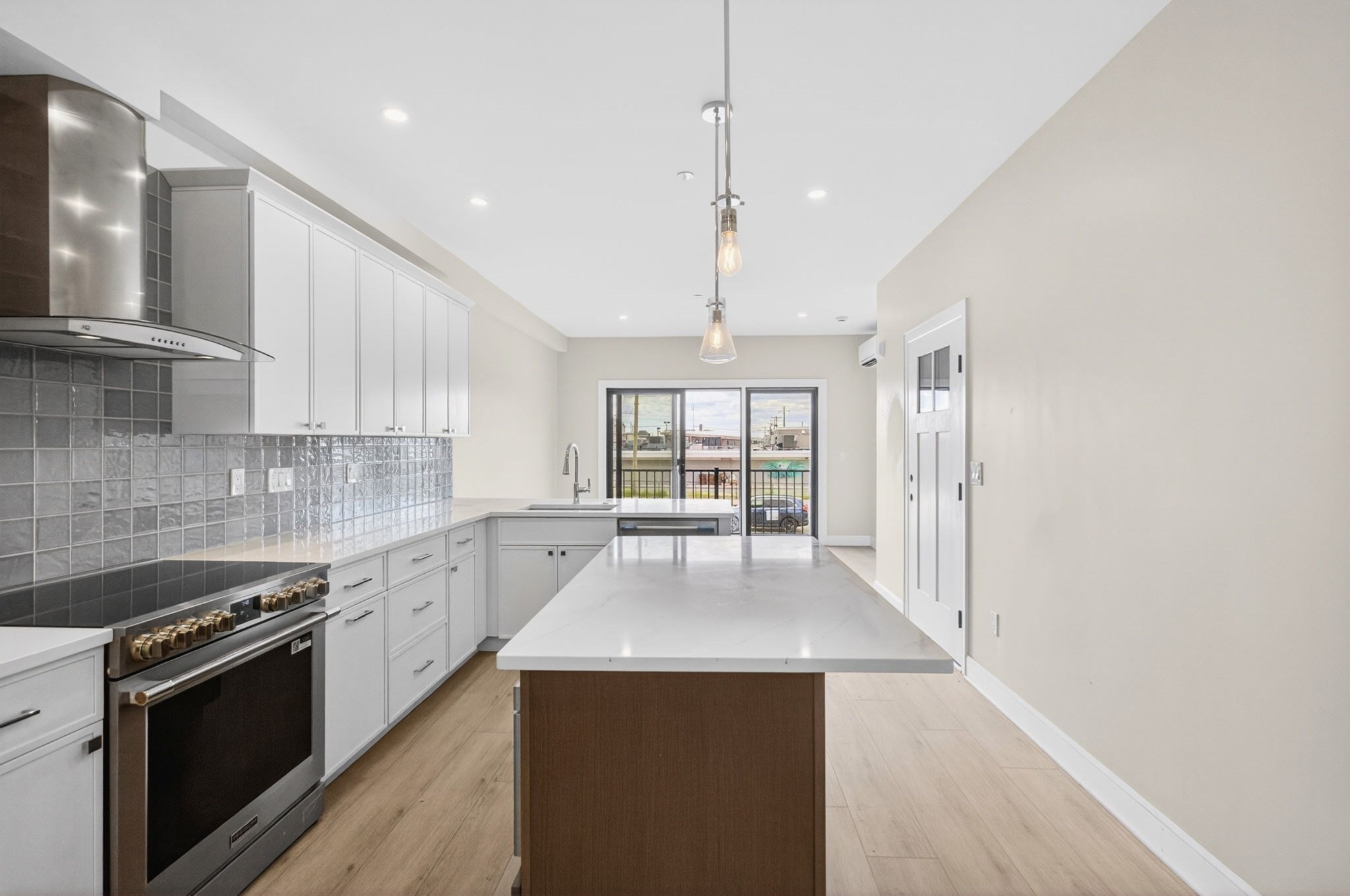 16 Northend Blvd Unit 1, Salisbury, MA 01952