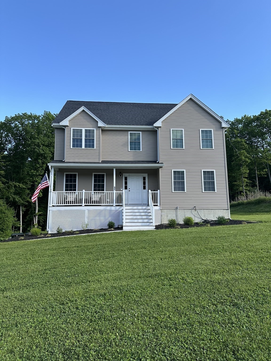 17 Noble Street, Dudley, MA 01571