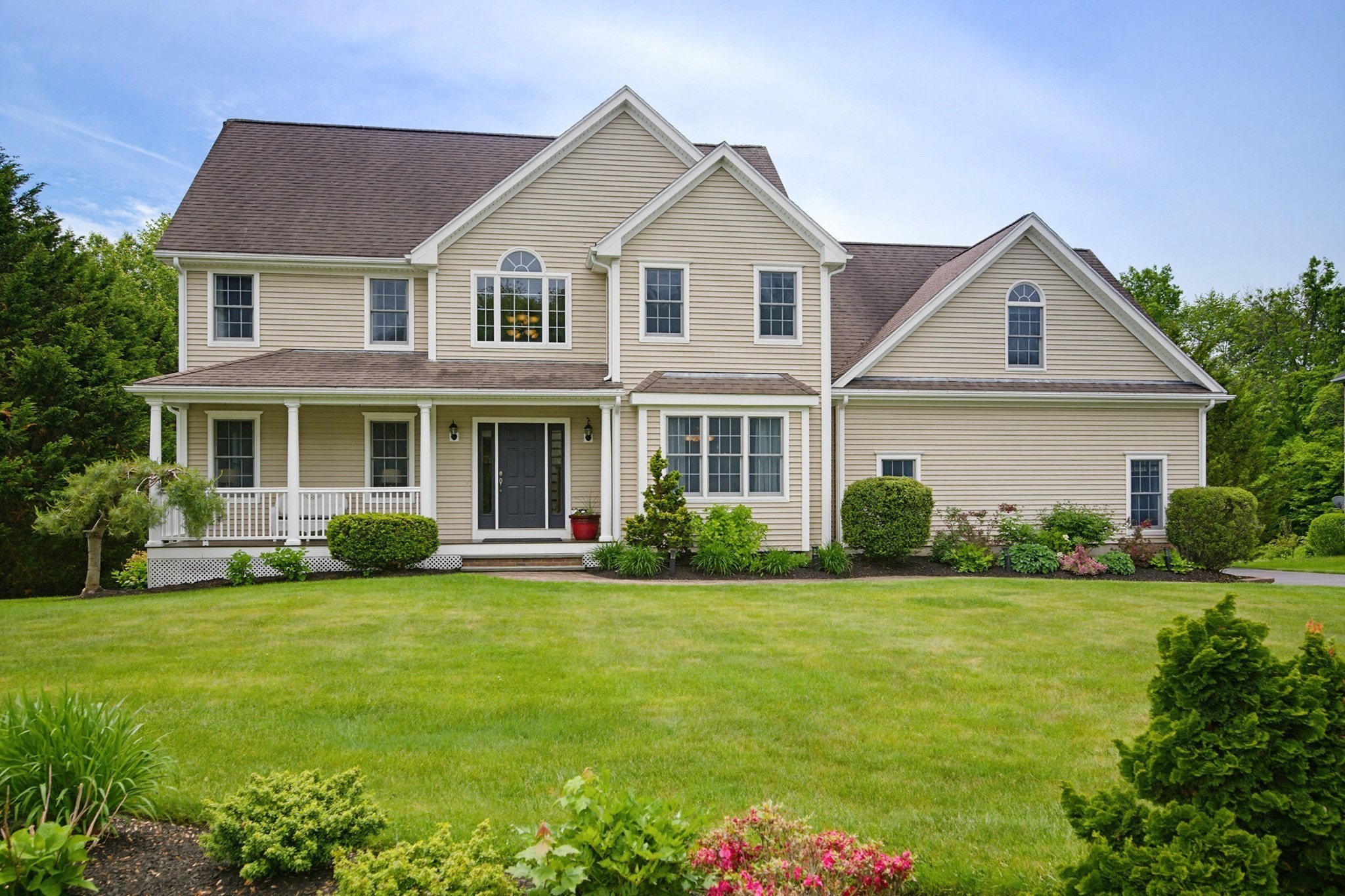 52 Kensington Ct, Swansea, MA 02777