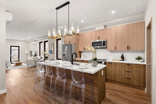 14 Schuyler, Apt 2