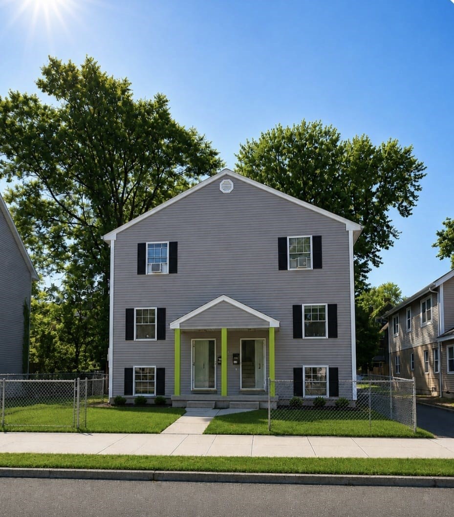 53 Allendale St, Springfield, MA 01107