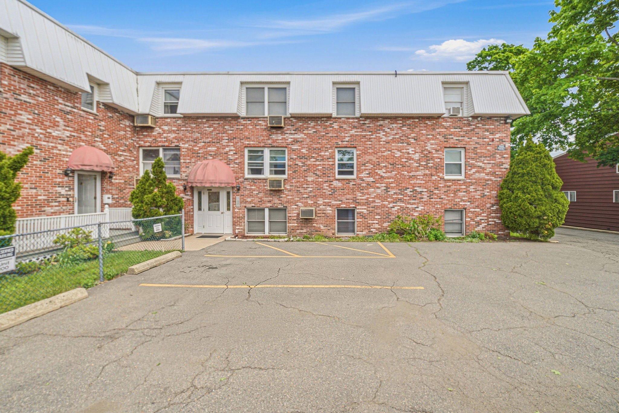33 Jackson St. Unit 103, Lynn, MA 01902