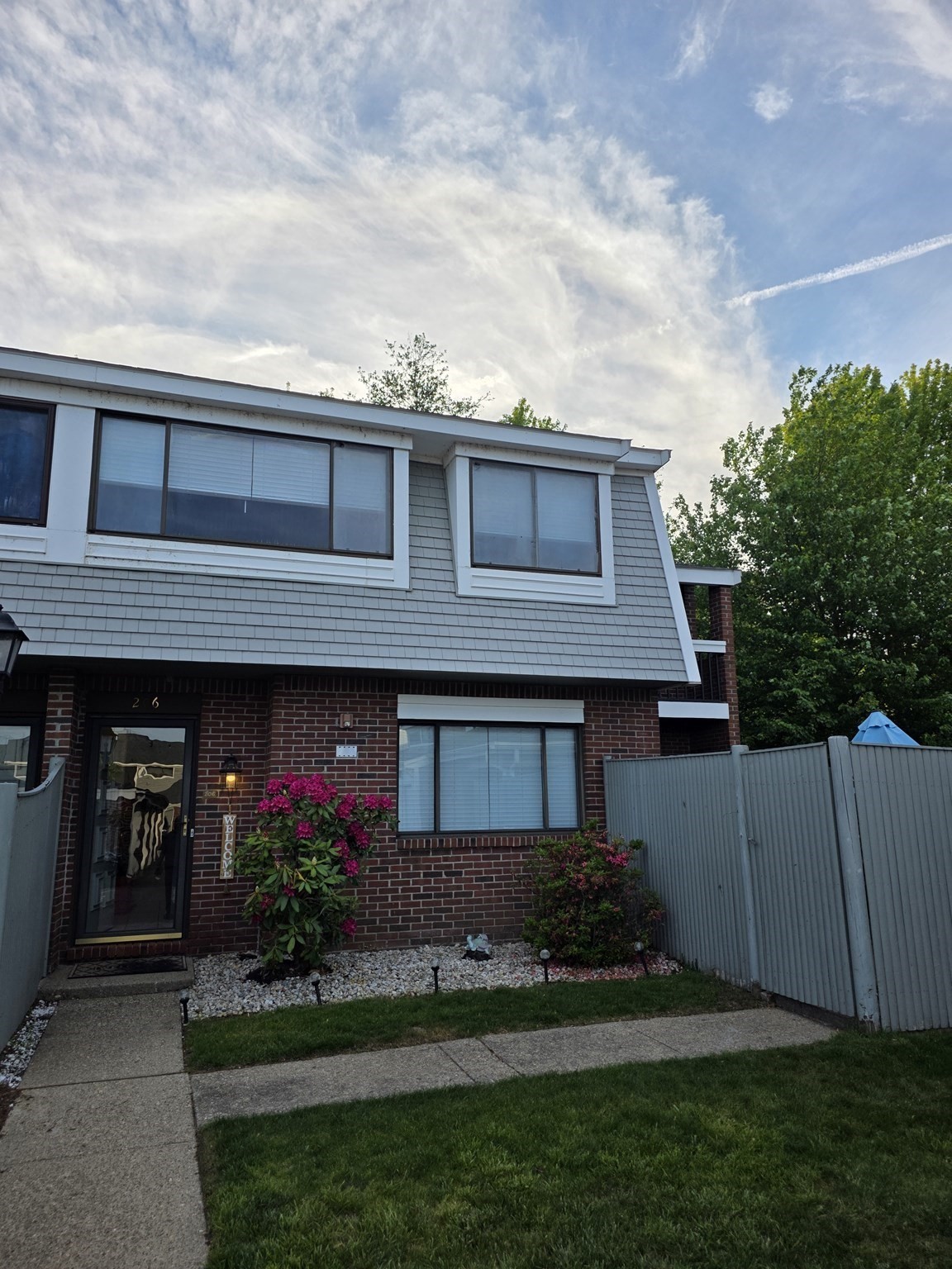 206 Greenbrook Dr Unit 206, Stoughton, MA 02072