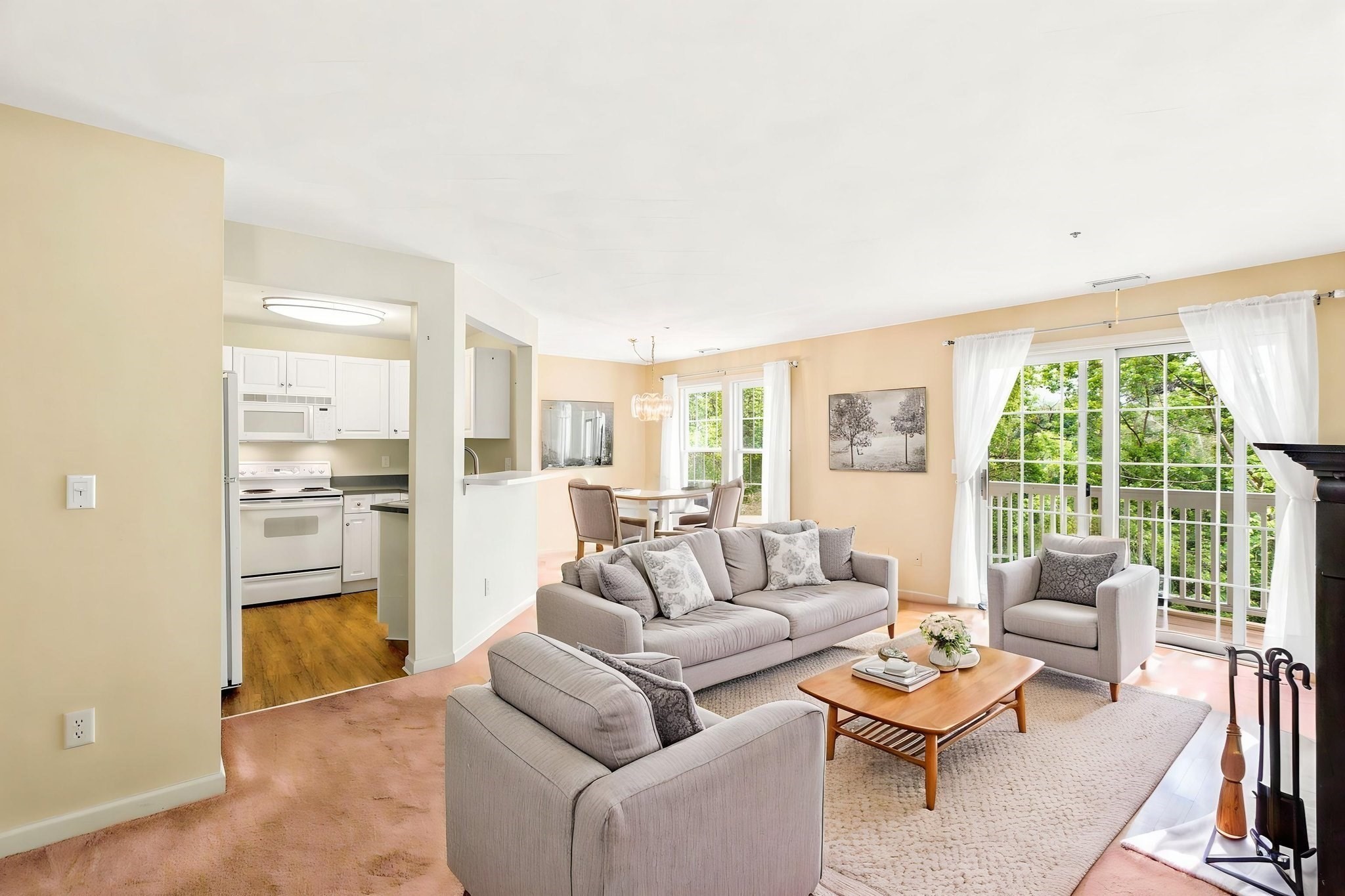 1 Riverview Blvd Unit 2-212, Methuen, MA 01844