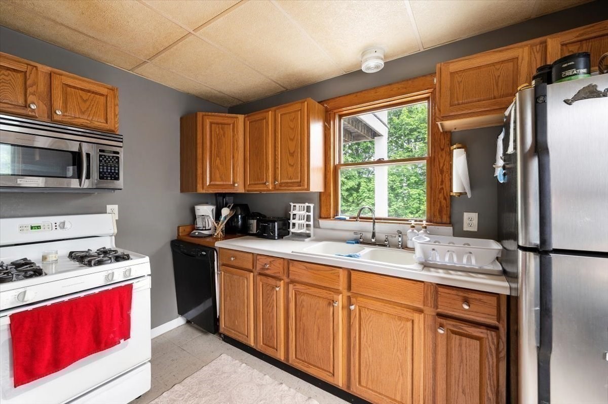 11 Fernwood Ave, Lynn, MA 01904 - Image 23