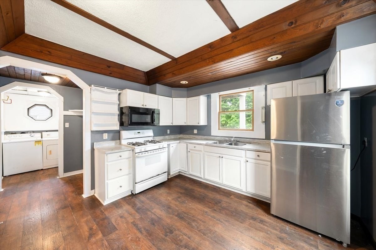 11 Fernwood Ave, Lynn, MA 01904 - Image 8