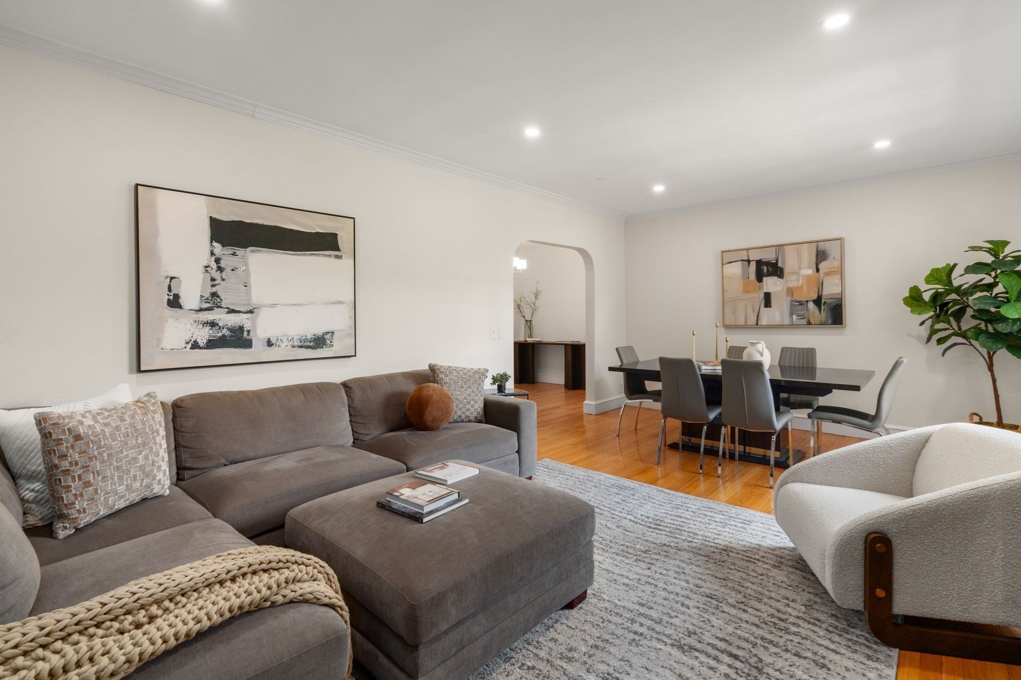 15 Monmouth Court Unit 5, Brookline, MA 02446