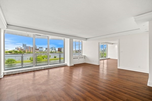 330 Beacon St, Apt 65/66