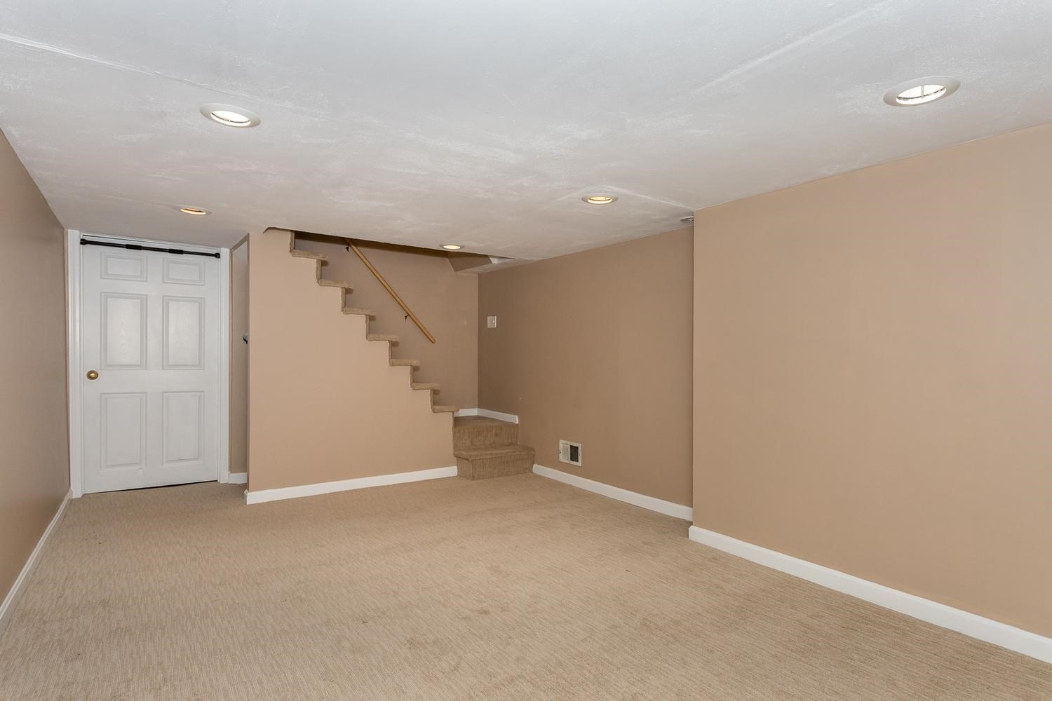 22 Middlesex Rd, Sharon, MA 02067 - Image 16