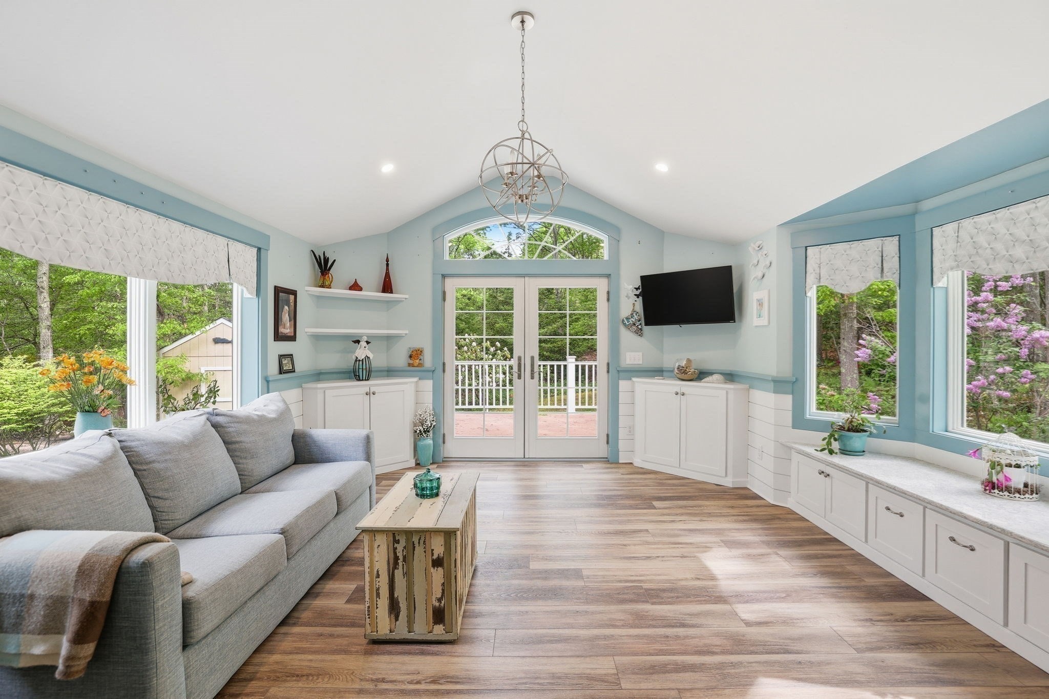 17 Briggs Ave, Bourne, MA 02532