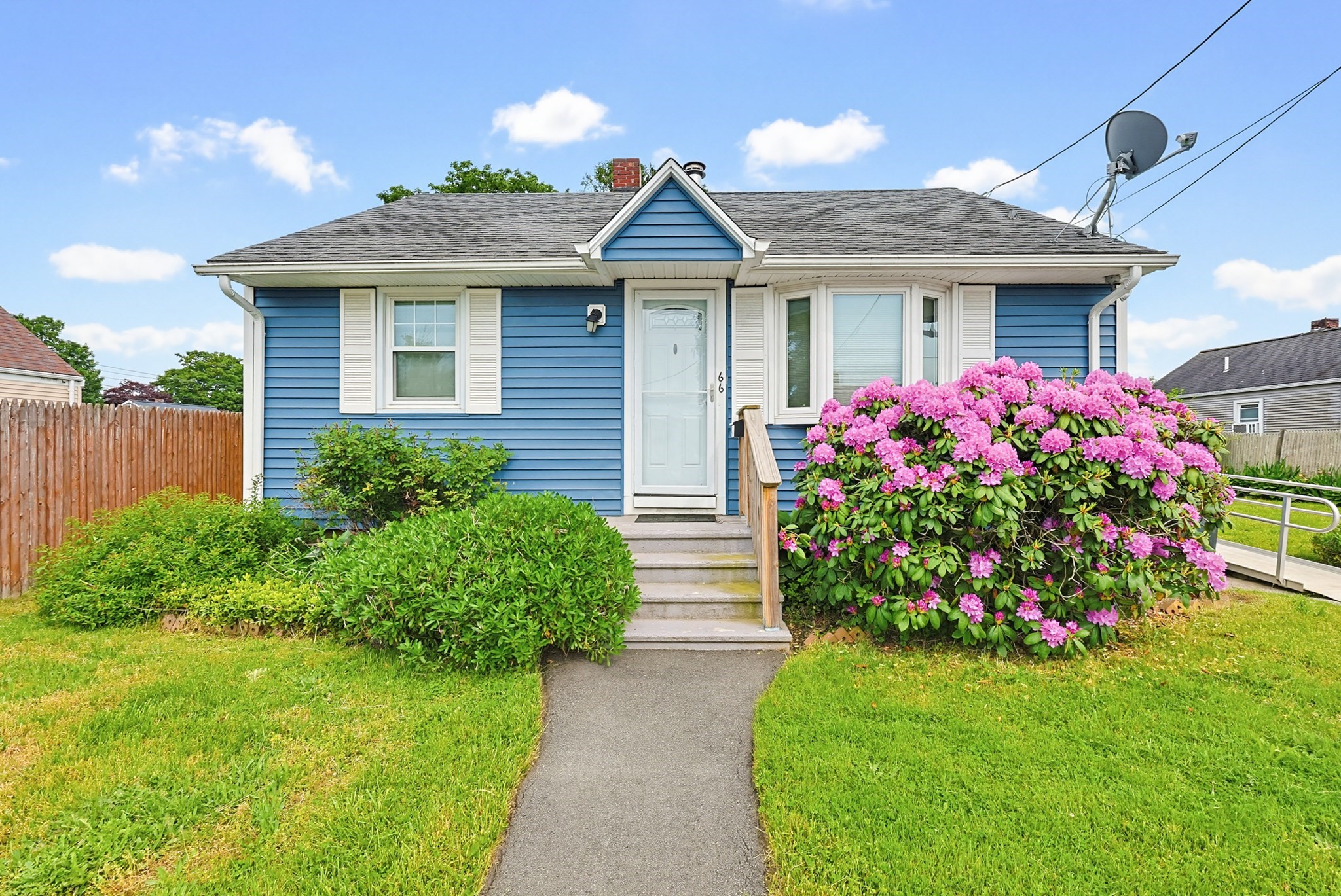 66 Little Neck Avenue, Swansea, MA 02777