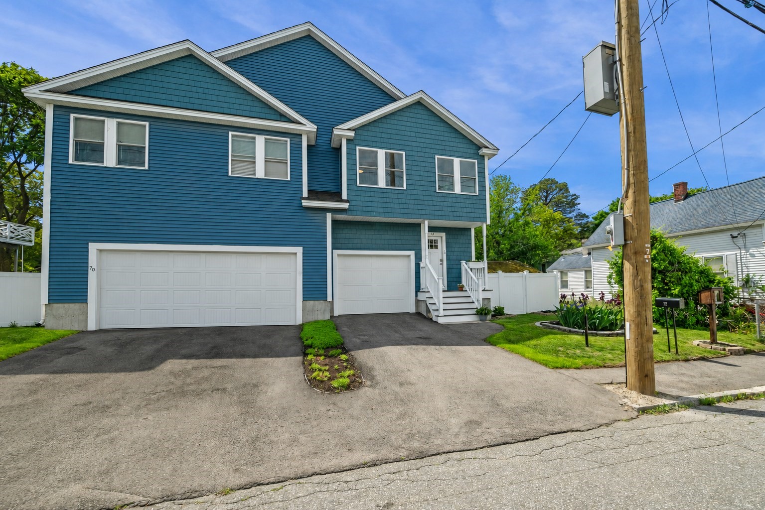 72 Manchester St Unit 72, Lowell, MA 01852