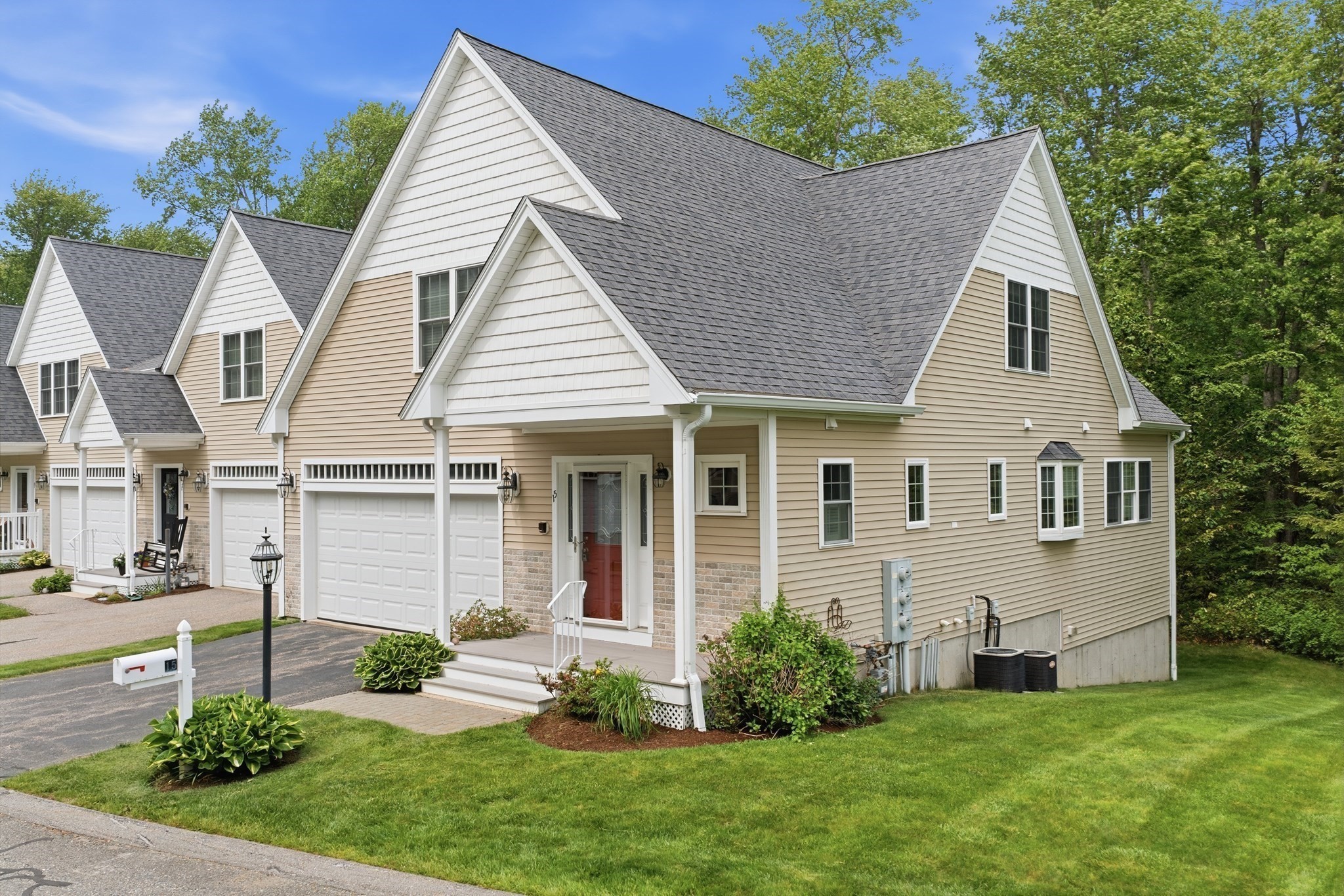 15 Midfield Dr Unit 15, Rockland, MA 02370