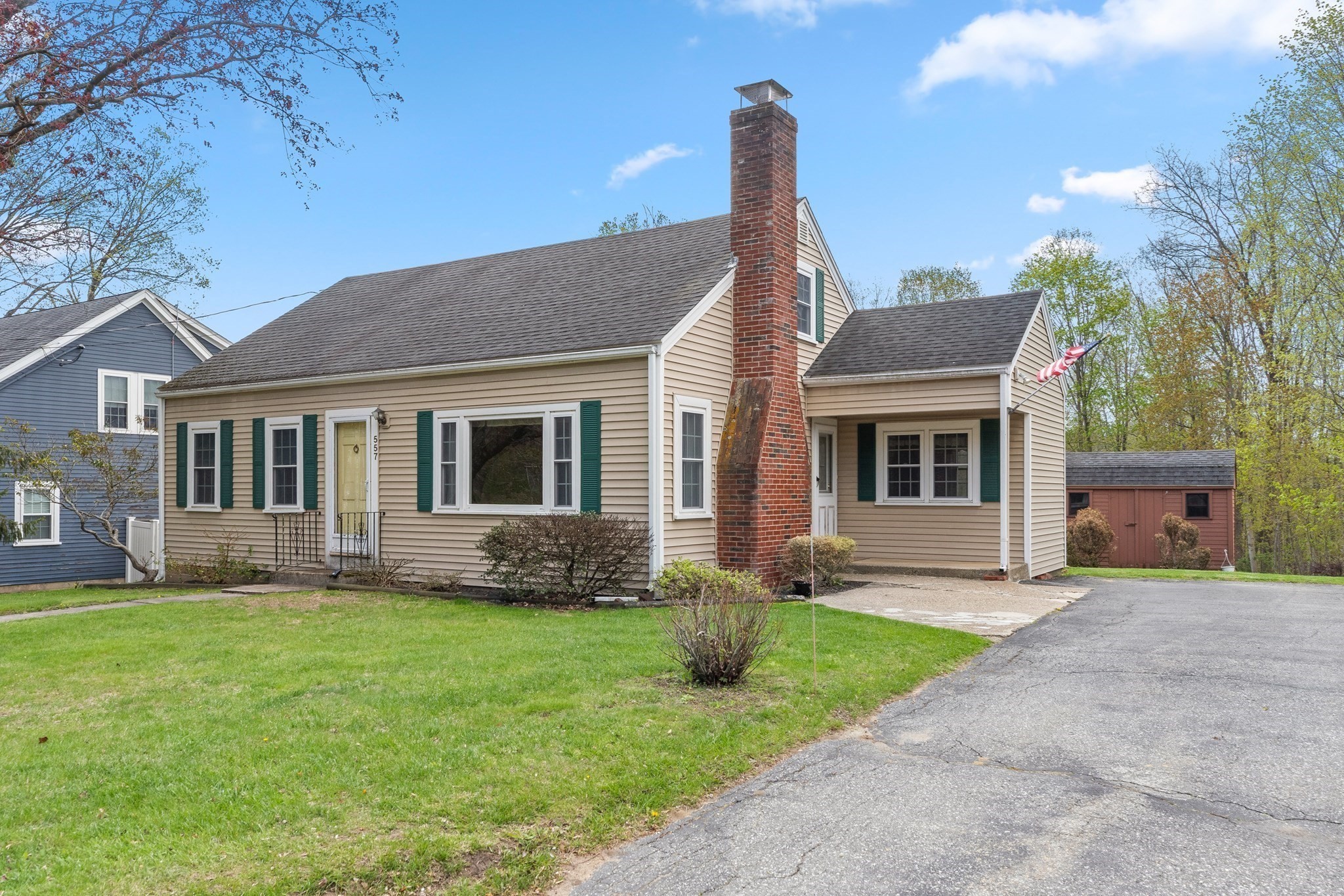 557 Main St, West Newbury, MA 01985