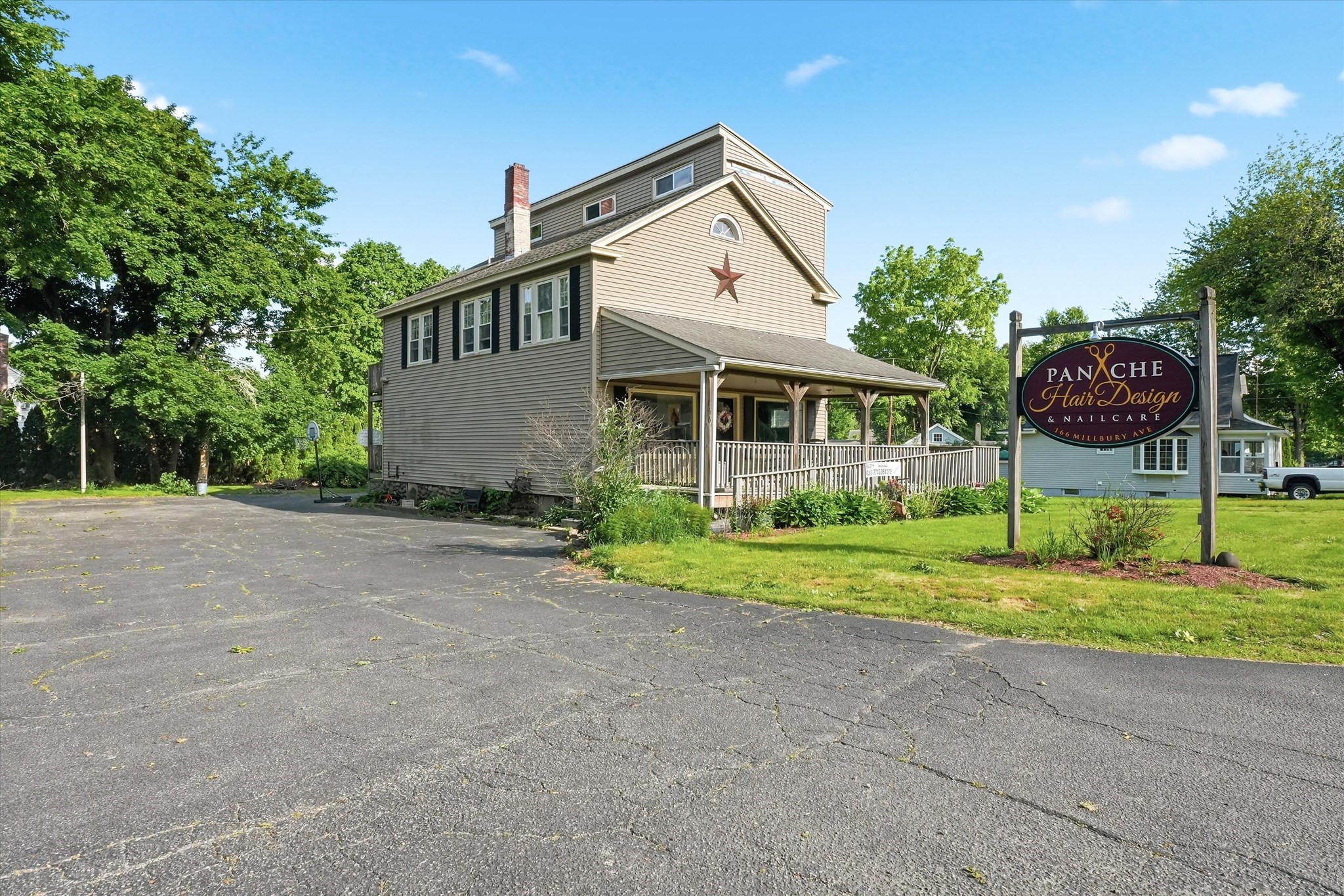 166 Millbury Ave, Millbury, MA 01527