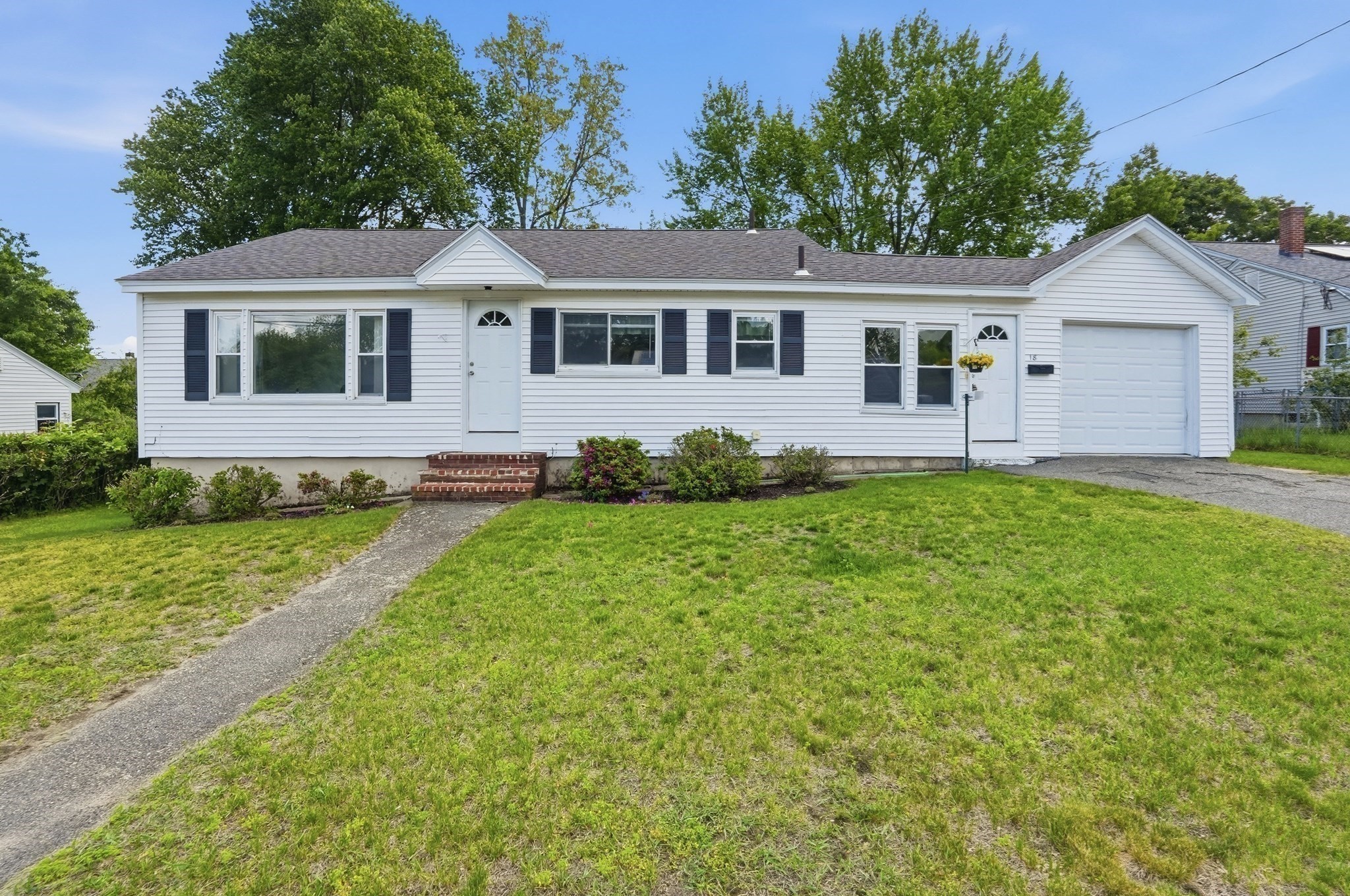 18 Rockwood Lane, Lawrence, MA 01843
