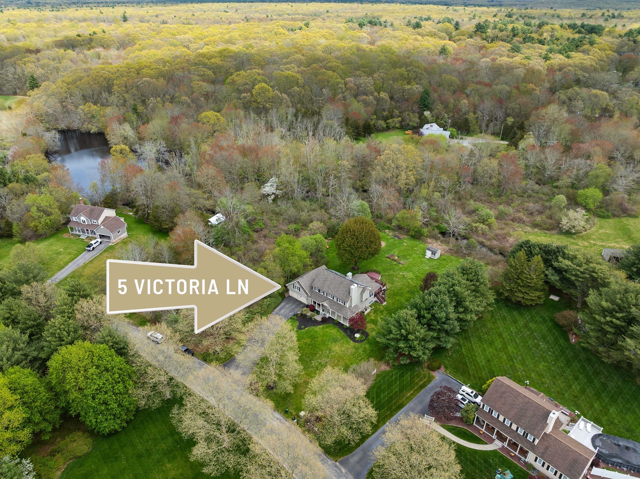 5 Victoria Ln, Rehoboth, MA 02769