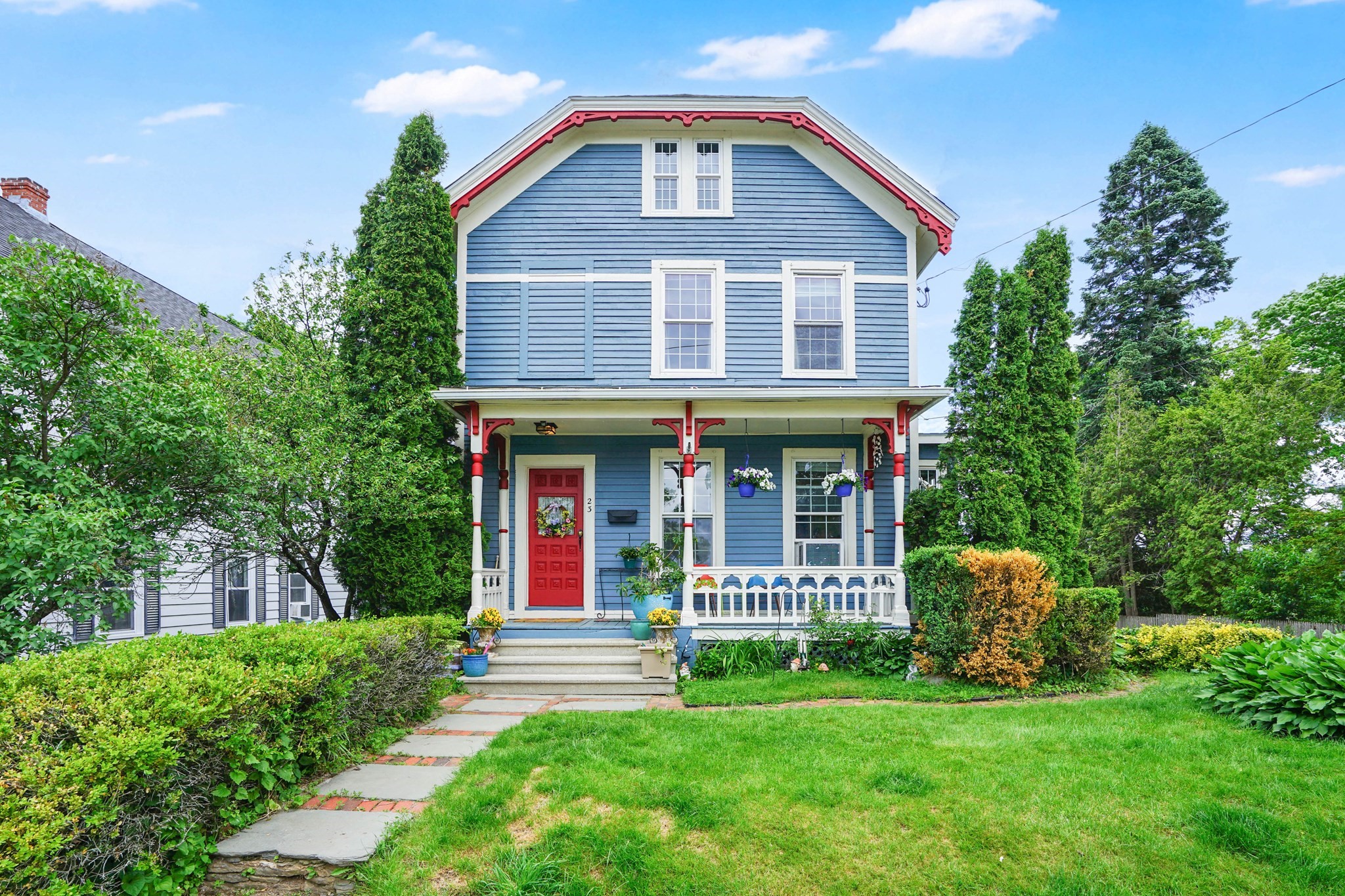 23 Oakes Ave, Southbridge, MA 01550