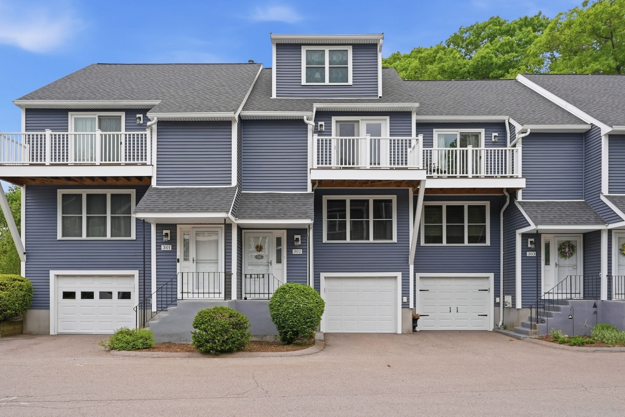101 South Ave Unit 302, Attleboro, MA 02703