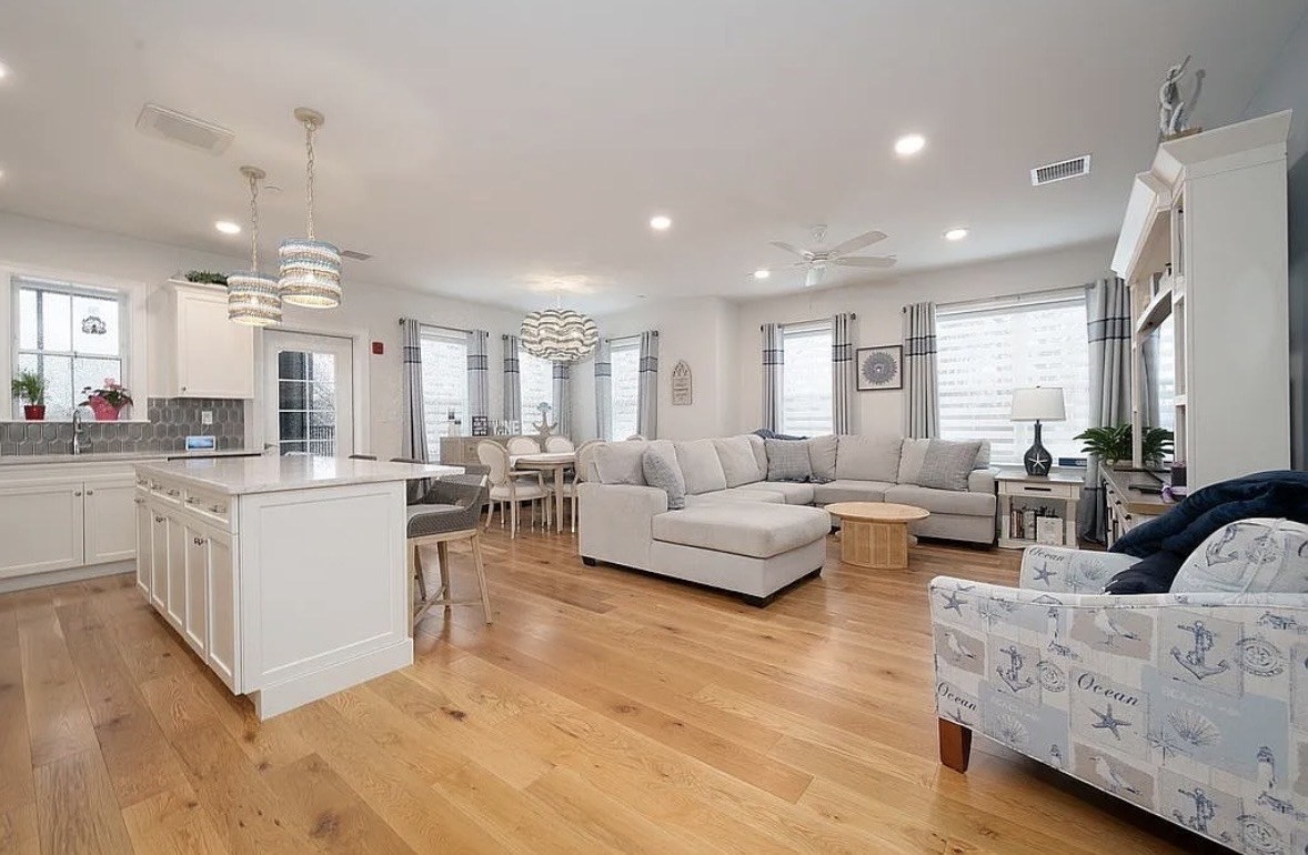 50 Coppersmith Way Unit 302, Canton, MA 02021