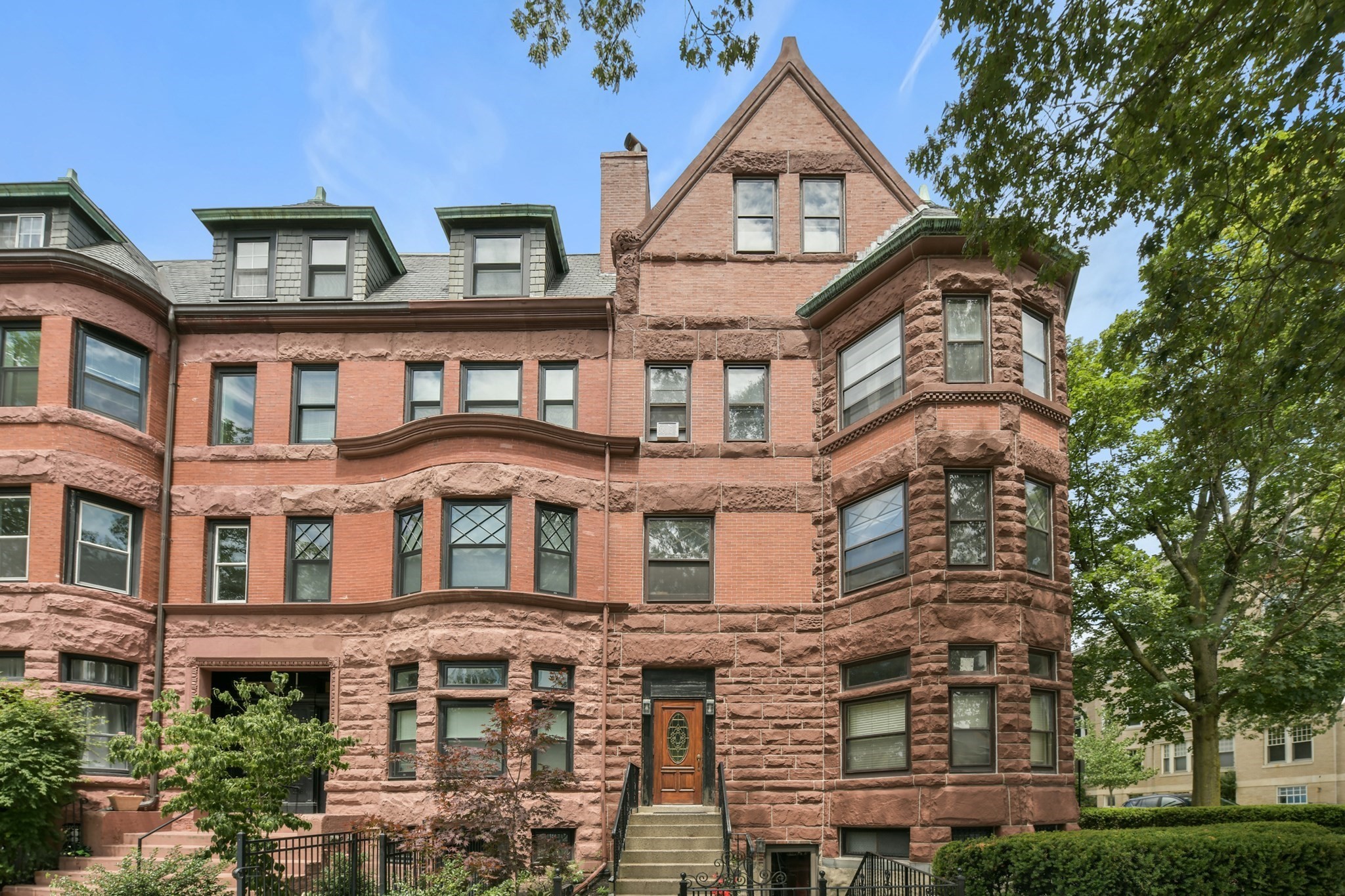 1774 Beacon Street Unit 6, Brookline, MA 02445