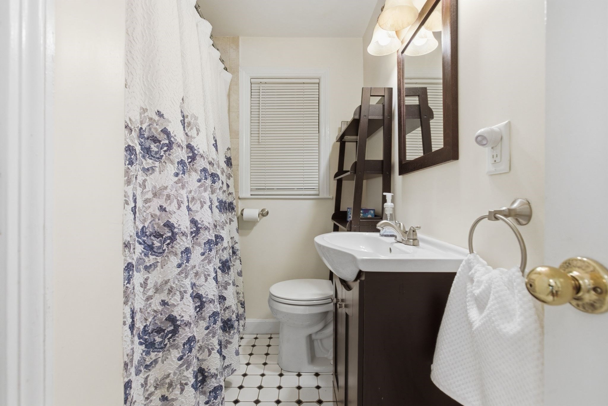 490 Main Street, Lynnfield, MA 01940 - Image 13