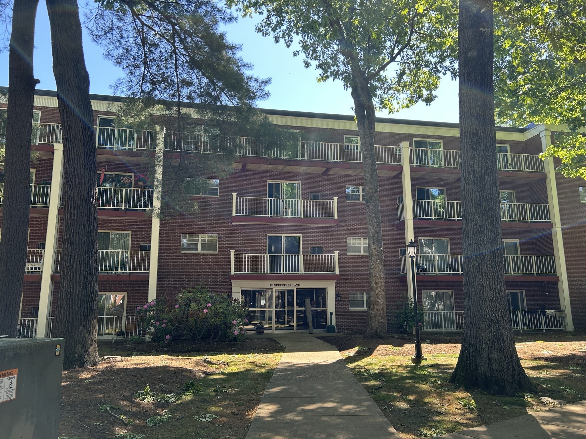 65 Greentree Ln Unit 35, Weymouth, MA 02190