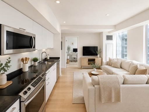 2 Earhart, Apt 1006
