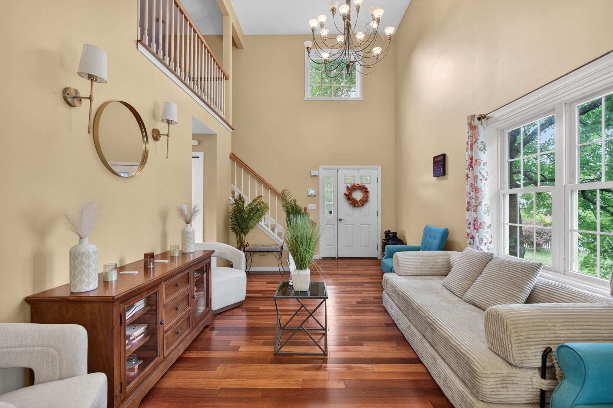 16 Burghardt St, Worcester, MA 01604