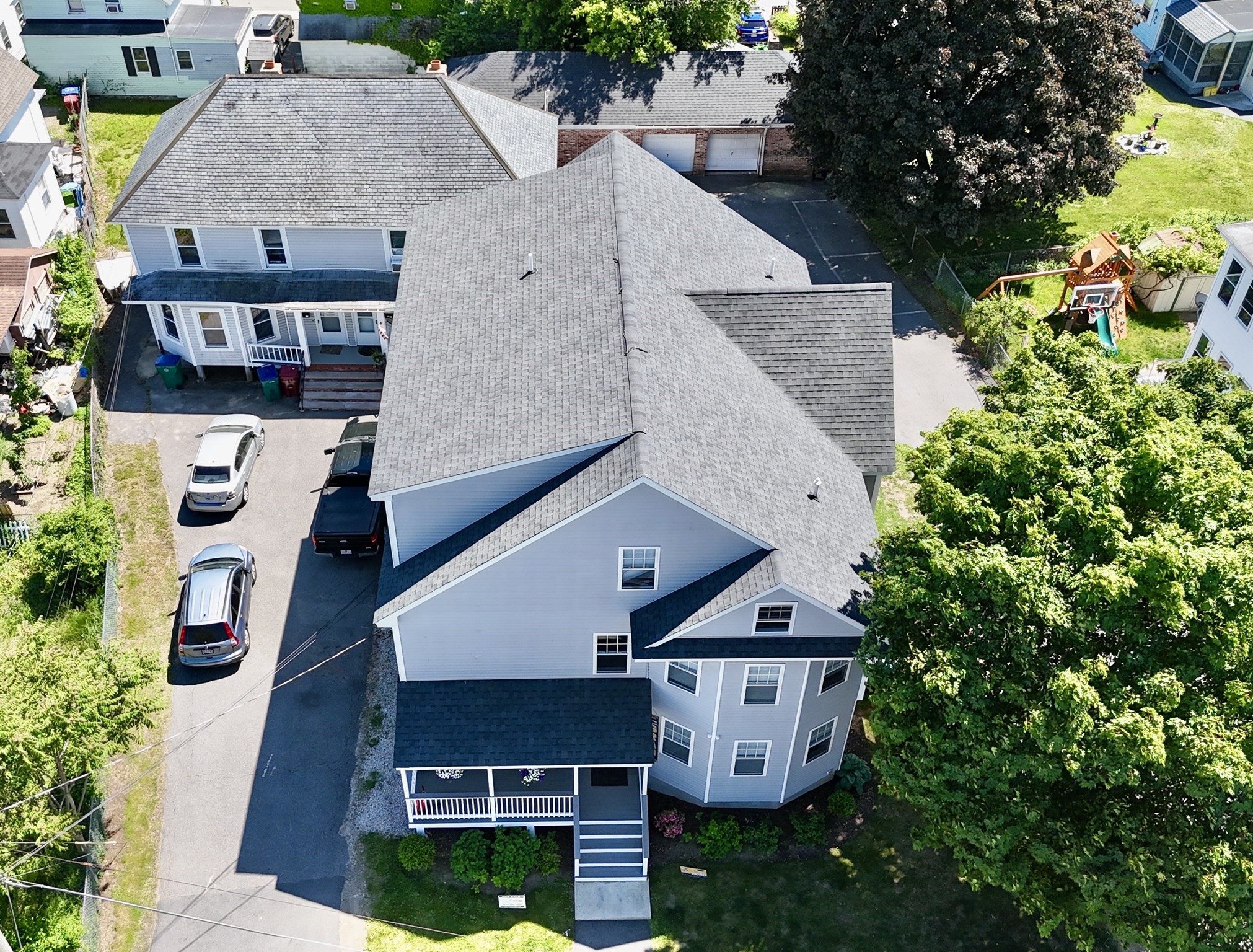 18 Burgess St, Lowell, MA 01851