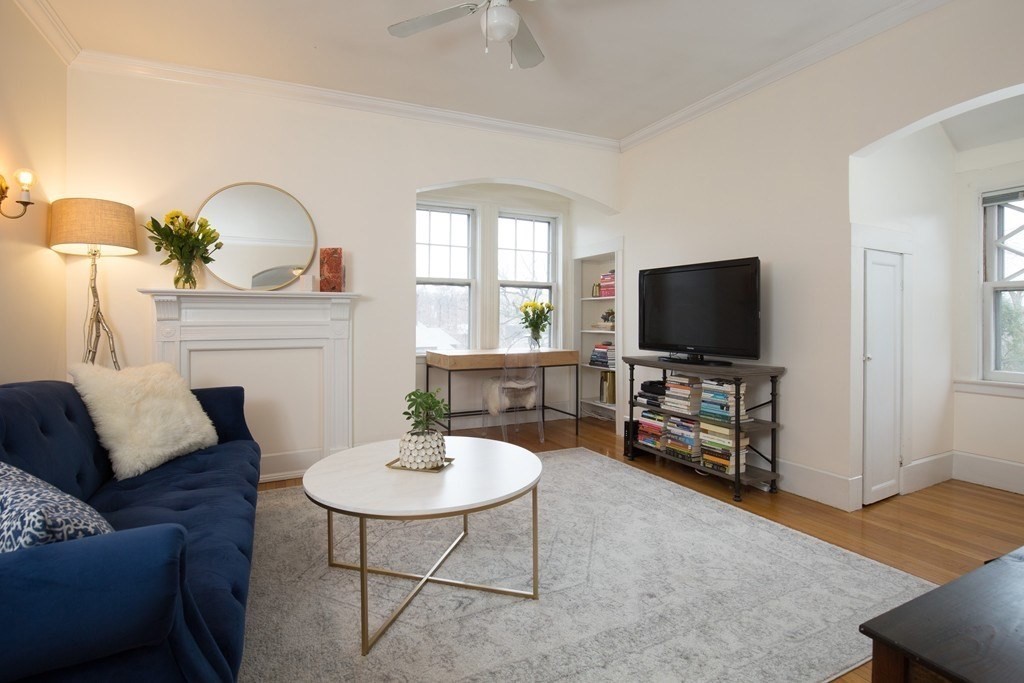 15 Braemore Rd Unit 5, Boston College, Boston, MA 02135