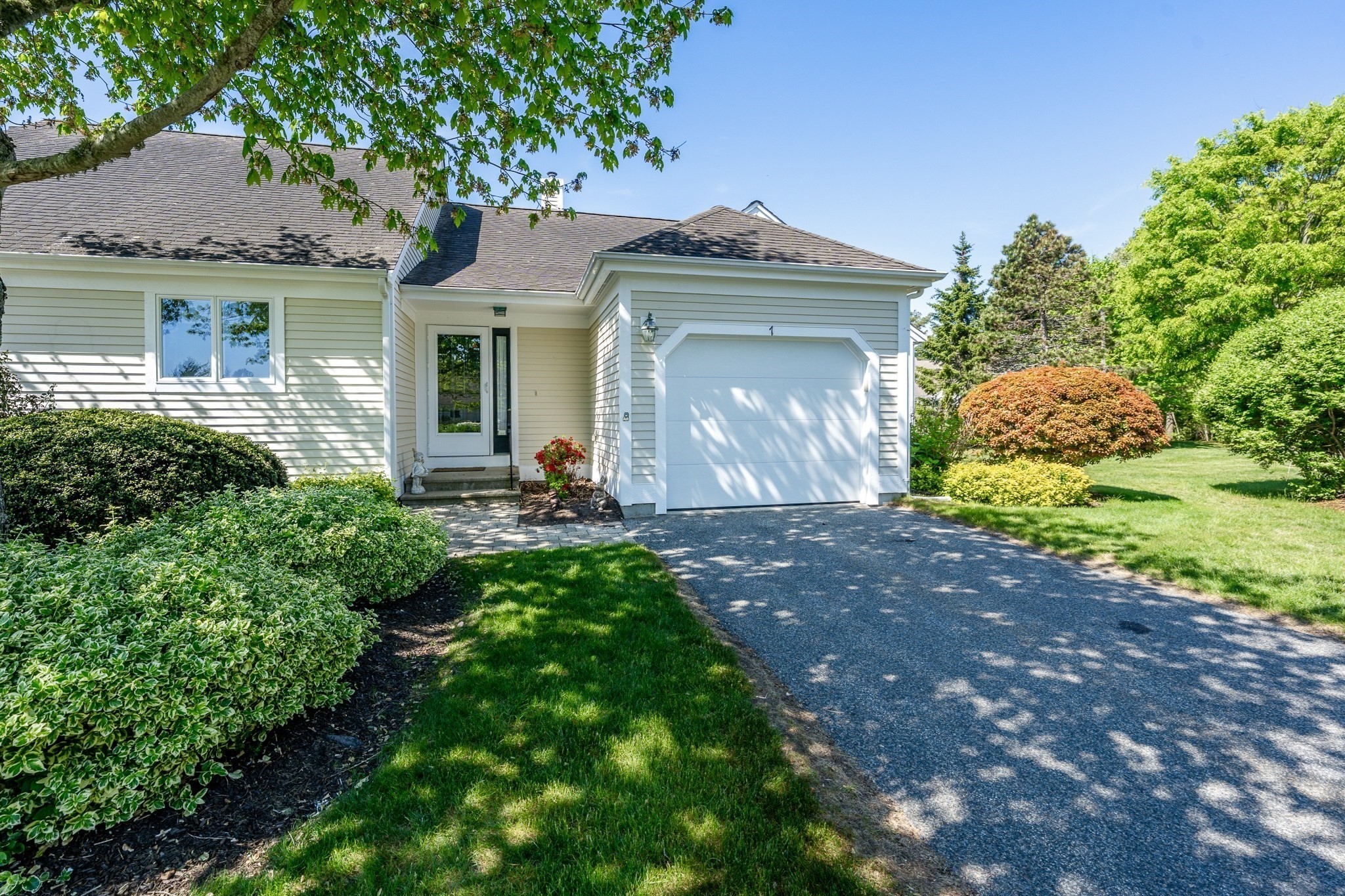 7 Masters Ct Unit 464, Mashpee, MA 02649