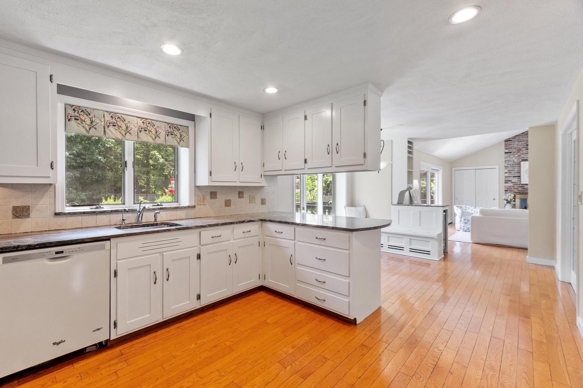 2 Rourke Lane, Lynnfield, MA 01940 - Image 11
