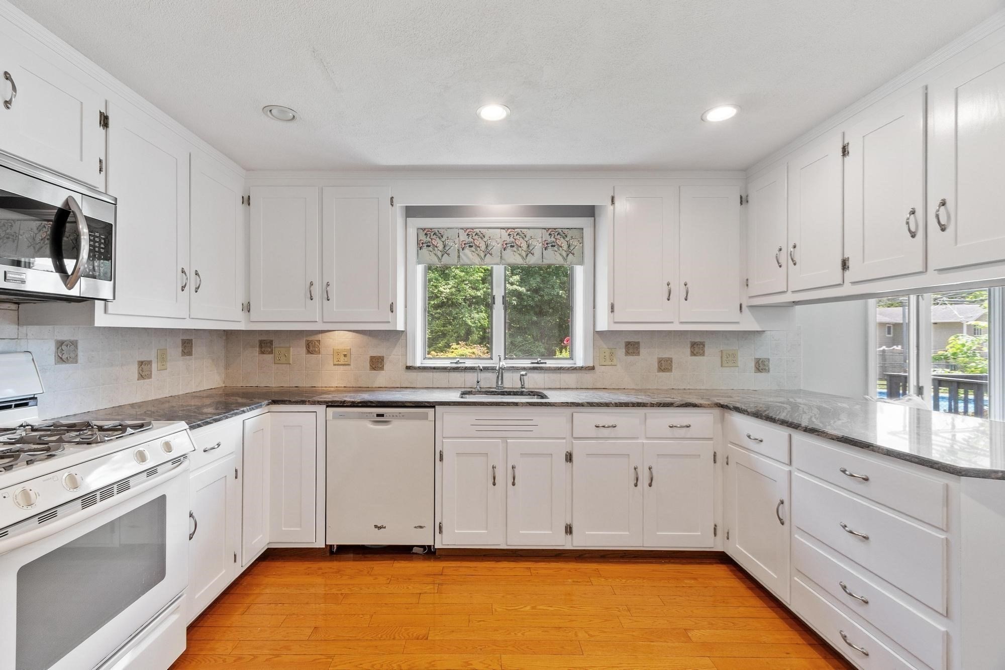2 Rourke Lane, Lynnfield, MA 01940 - Image 10