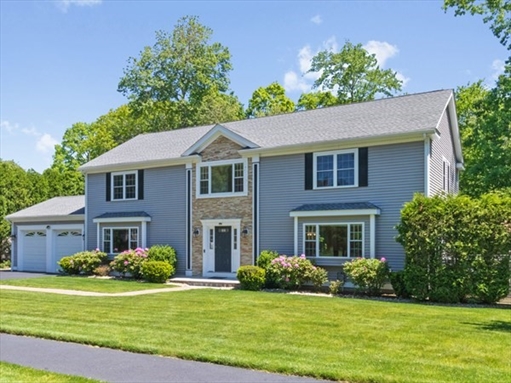 32 LAURICELLA LANE
