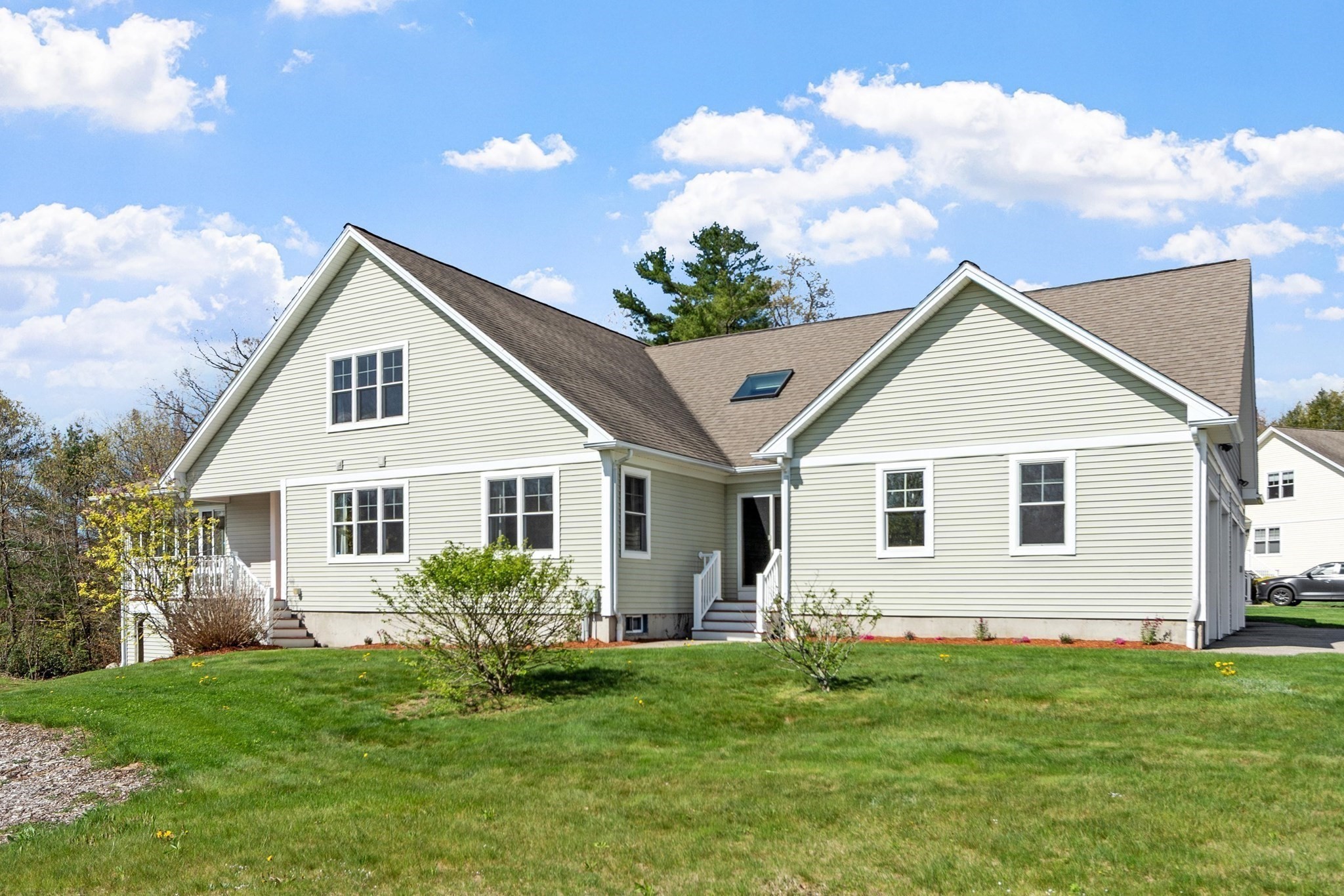 20 Victoria Dr Unit 20, Leicester, MA 01542 - Image 2