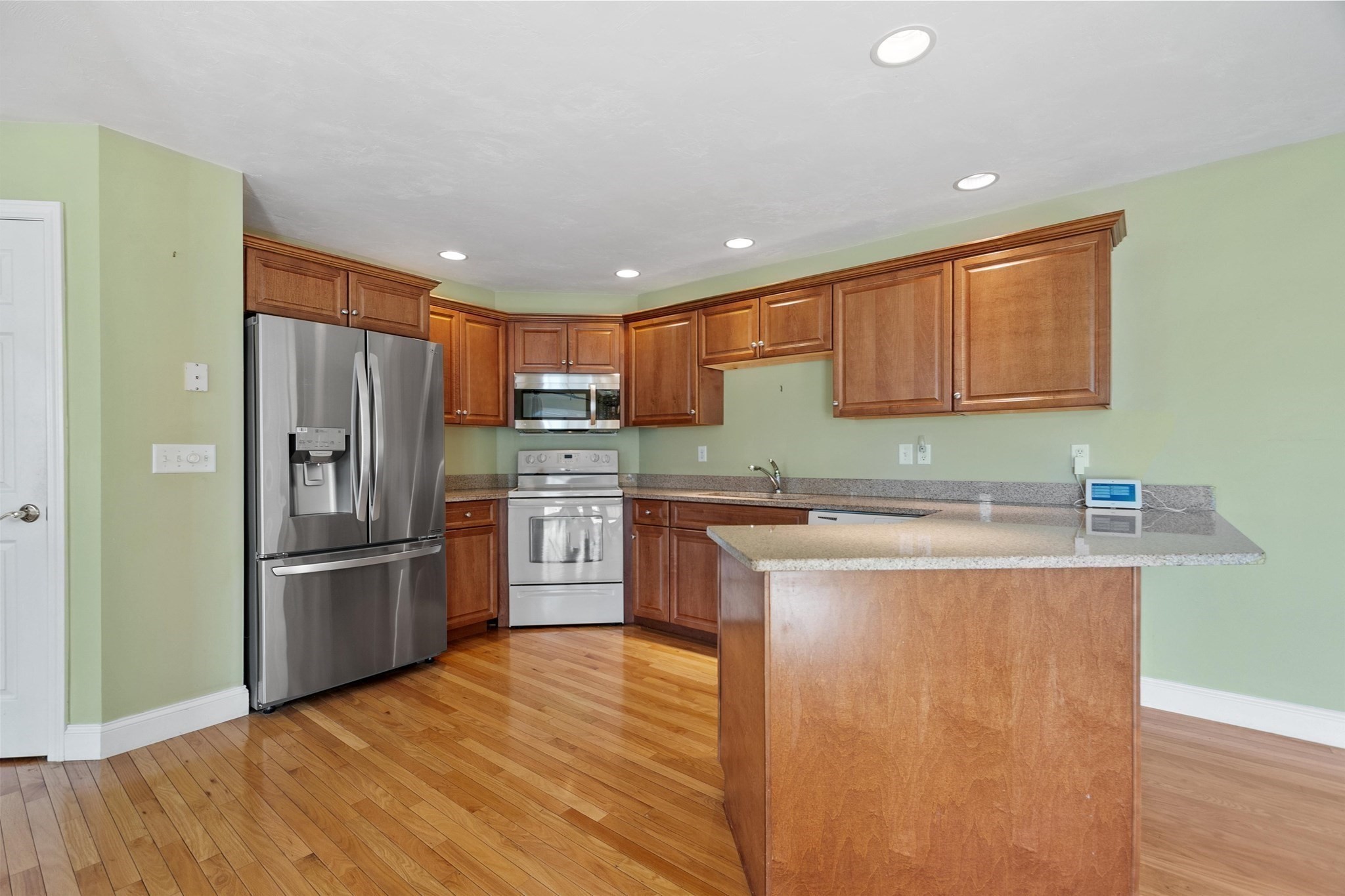 20 Victoria Dr Unit 20, Leicester, MA 01542 - Image 3