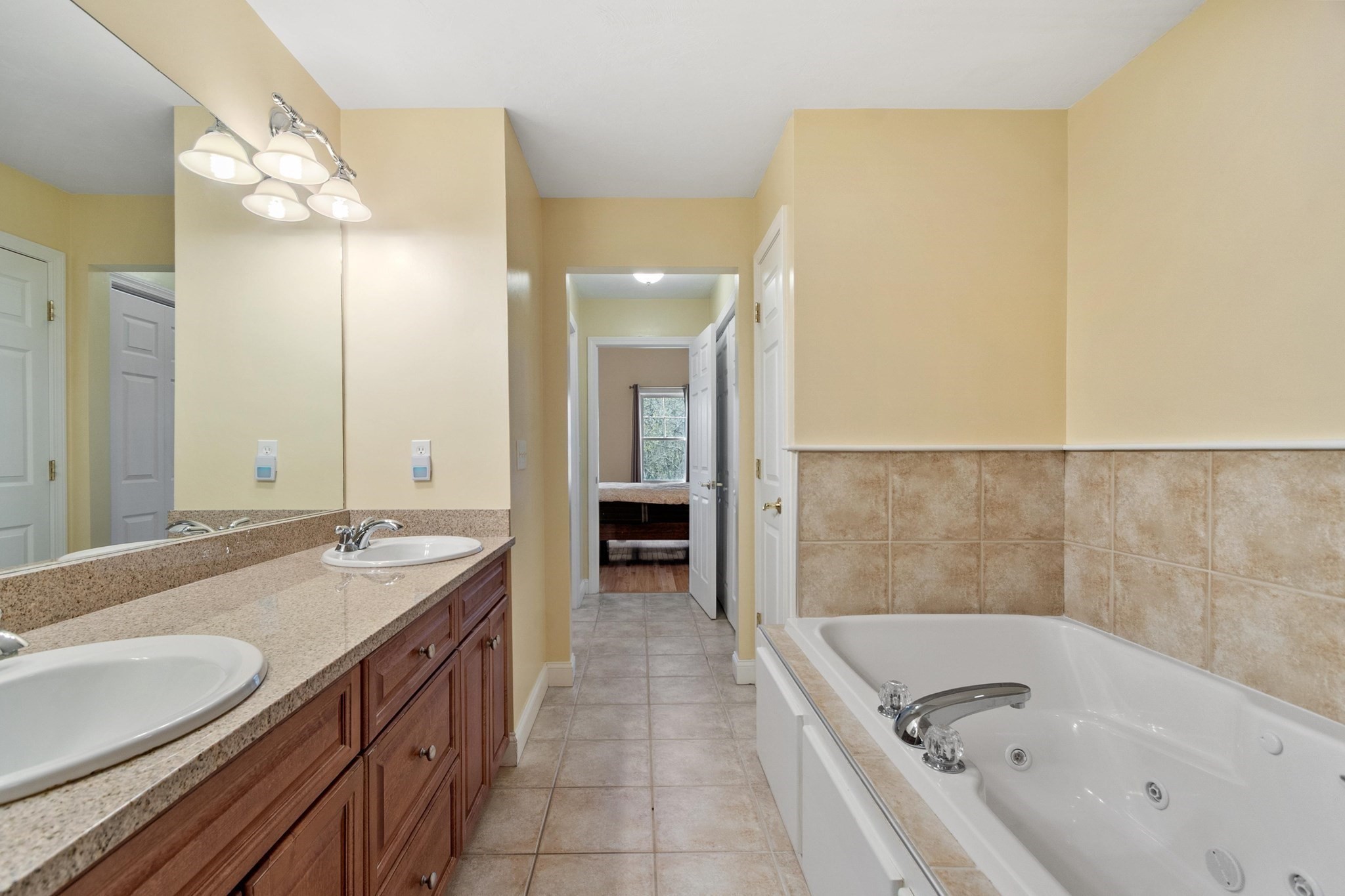 20 Victoria Dr Unit 20, Leicester, MA 01542 - Image 21