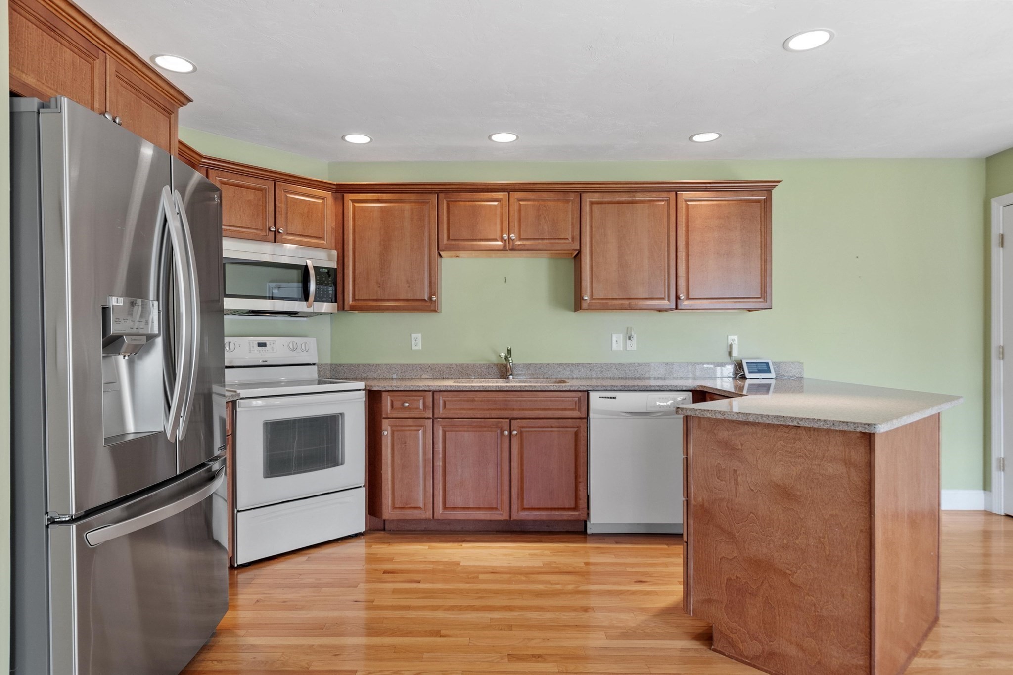 20 Victoria Dr Unit 20, Leicester, MA 01542 - Image 5
