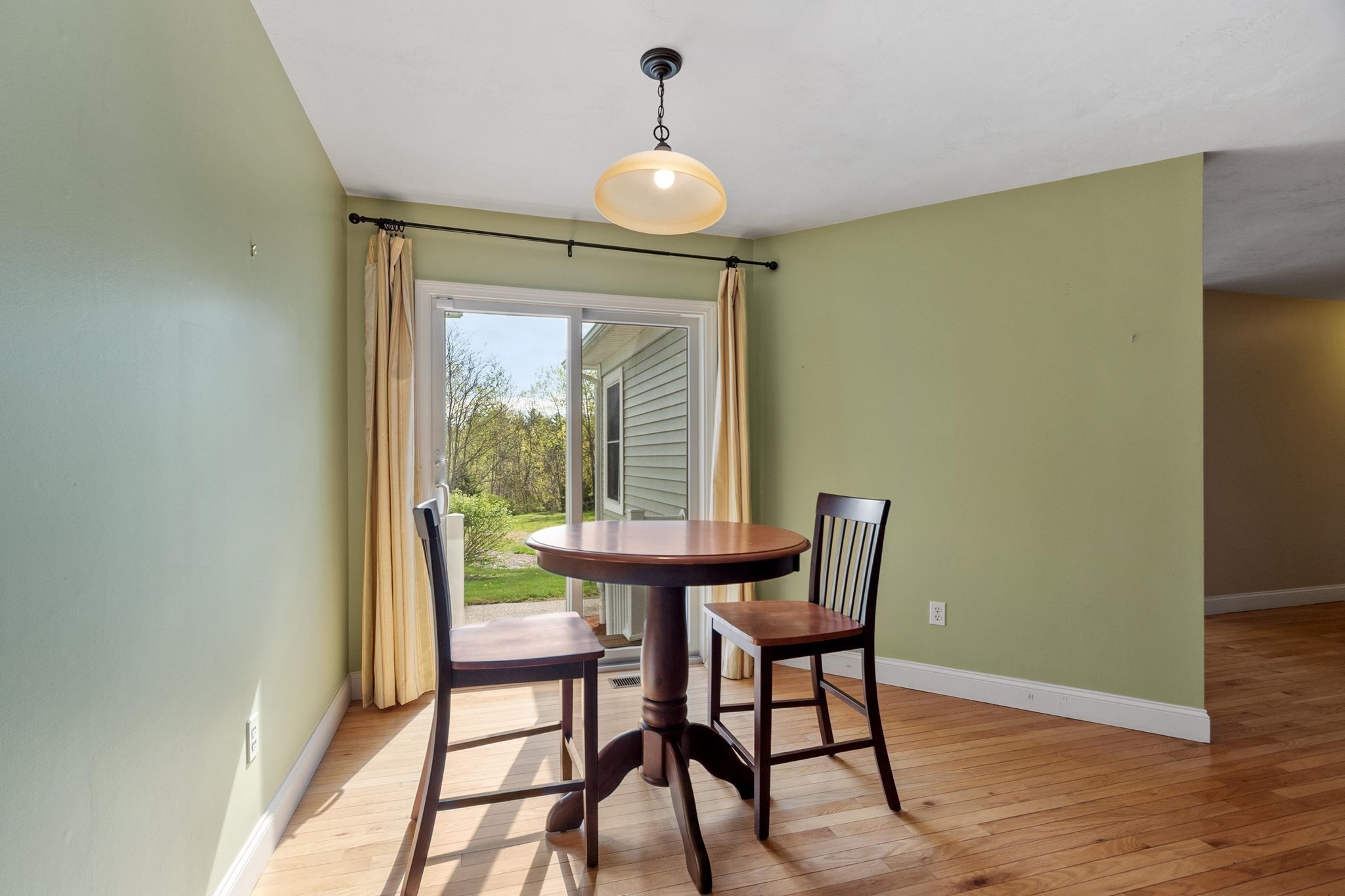 20 Victoria Dr Unit 20, Leicester, MA 01542 - Image 7