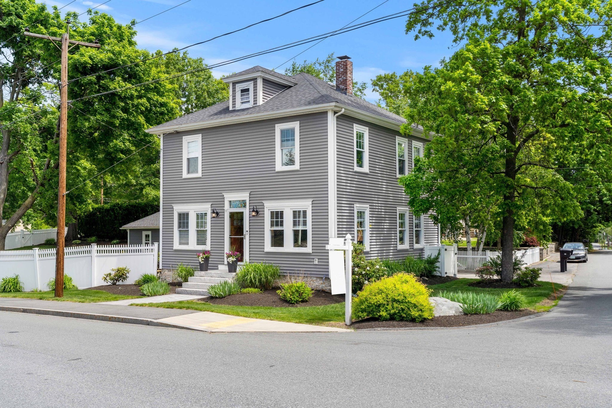 77 Corbett St, Andover, MA 01810