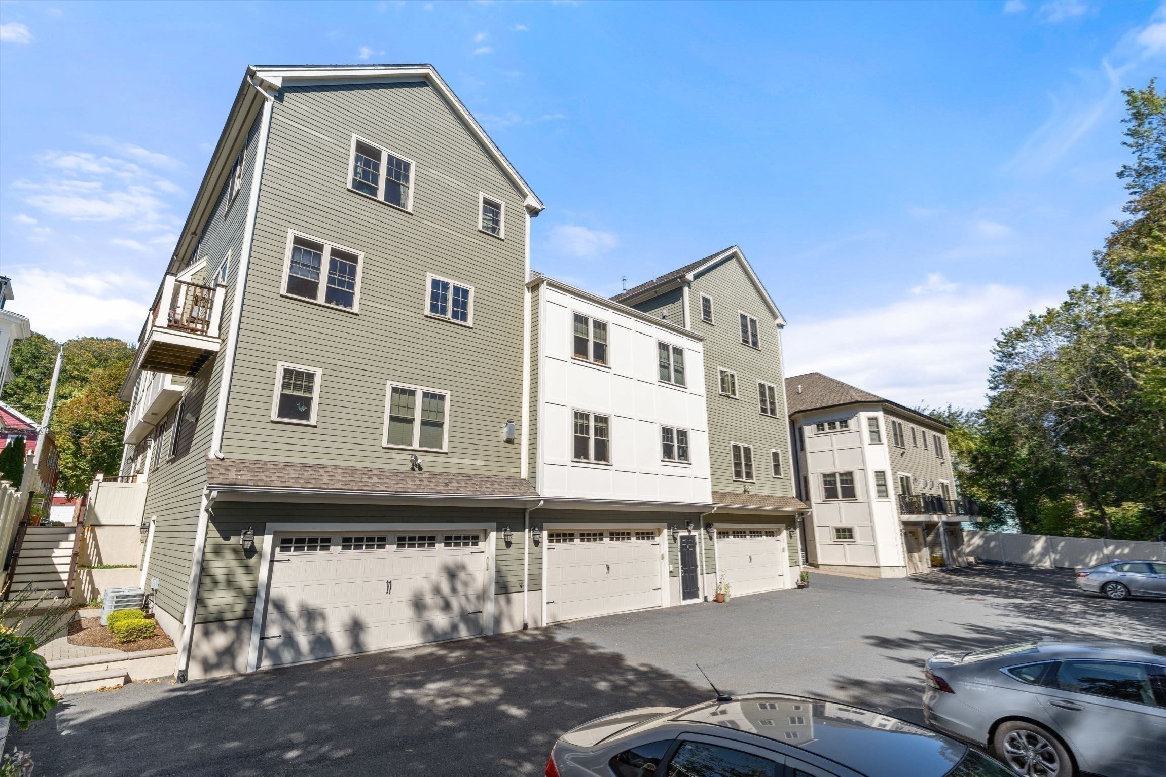 22 Hawthorne Street Unit 2, Fort Hill, Boston, MA 02119